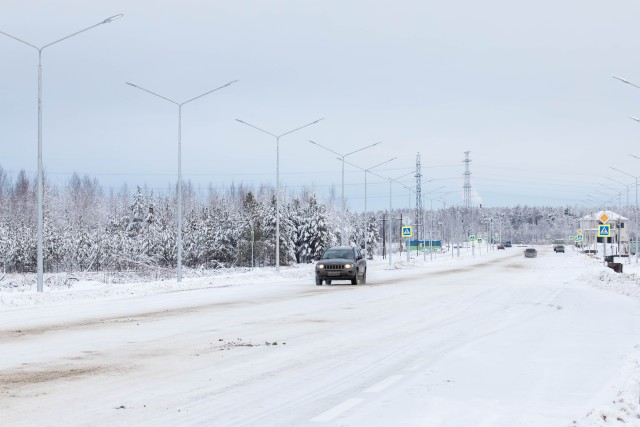 В Сургутском районе на зиму ограничили скорость на автодороге из-за снегопада В Сургутском районе на зиму ограничили скорость на автодороге из-за снегопада