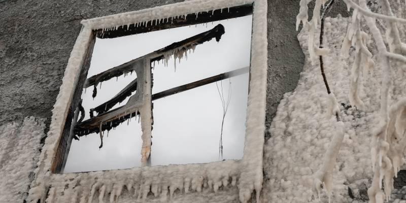 Сон, паника и алкоголь: в ХМАО назвали основные причины гибели людей при пожарах