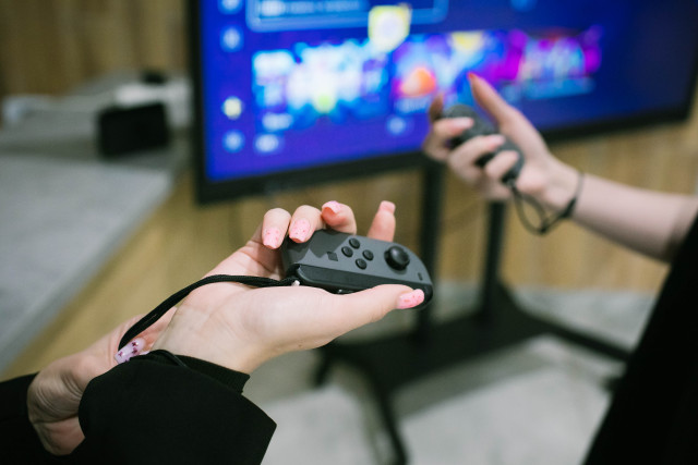 Житель ЯНАО готов обменять виртуальный бизнес на авто