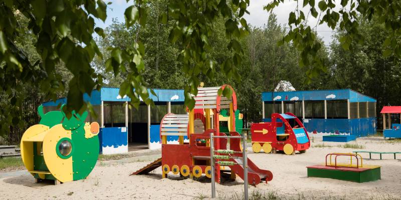 Более сотни младенцев приняли в детские сады Сургута