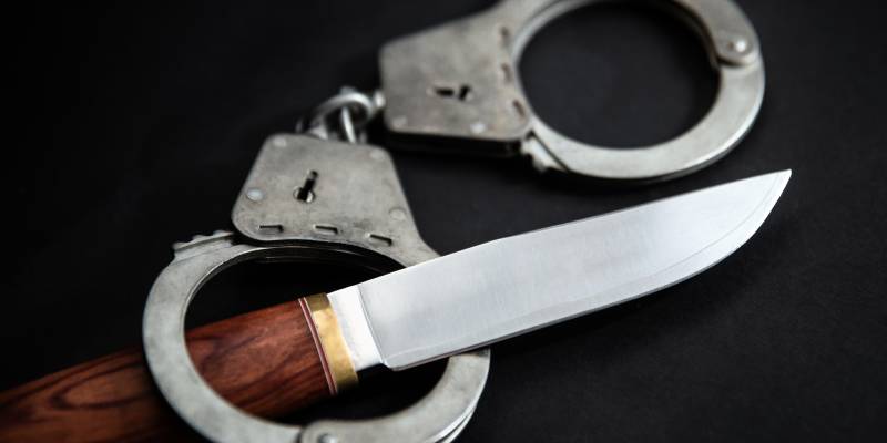 Жительница ХМАО закончила ссору с сожителем, вонзив ему нож в живот