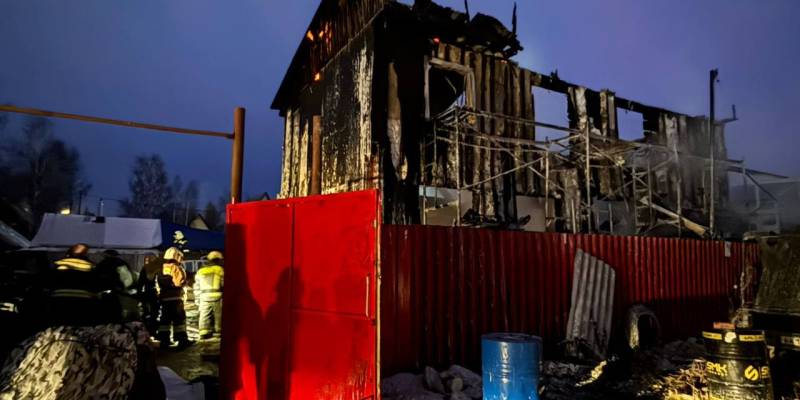 Уголовное дело возбуждено после крупного пожара в Сургуте, где погибли семь человек