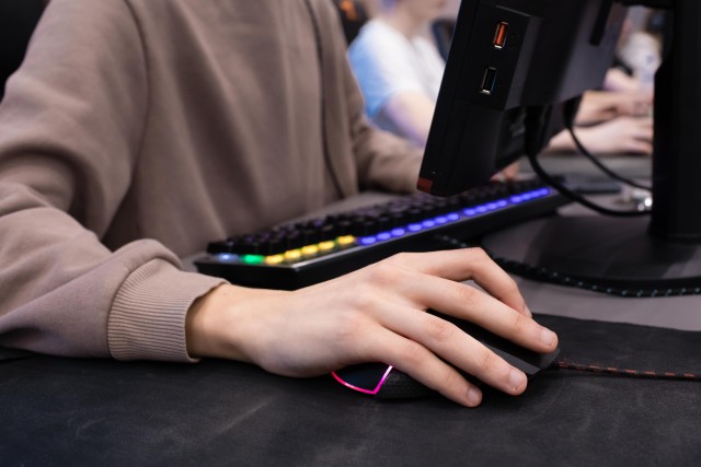 Киберспортсмены Сургутского района проведут экстремальный забег в игре «Майнкрафт» Киберспортсмены Сургутского района проведут экстремальный забег в игре «Майнкрафт»