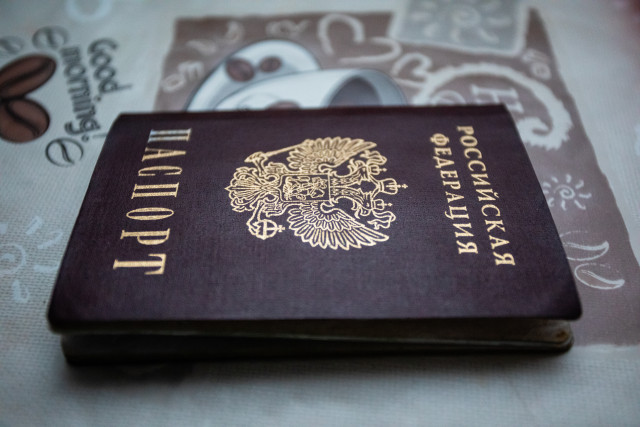 Полиция ХМАО выдворит за пределы России почти 400 нелегальных мигрантов Полиция ХМАО выдворит за пределы России почти 400 нелегальных мигрантов