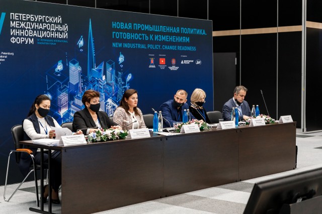 Сургутский район будет сотрудничать с промышленниками и предпринимателями Санкт-Петербурга