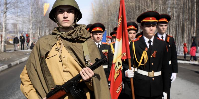 Жителям ХМАО рассказали о чат-боте &laquo;Бессмертного полка&raquo;