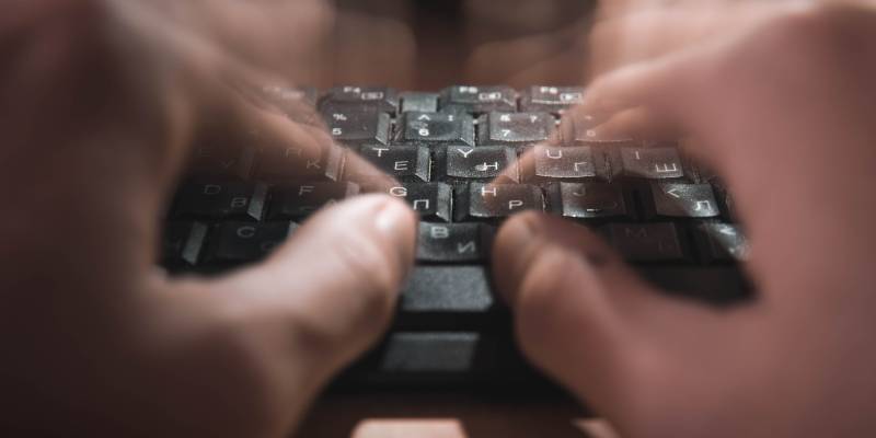 Сургутский район приглашает на квест и спрашивает, почему в СССР не хотели улыбаться