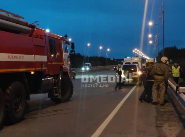 В Сургуте в результате ДТП на мосту погиб водитель