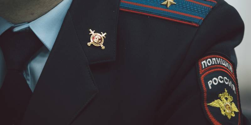 Девушка ввязалась в преступный бизнес и попалась силовикам из ХМАО с килограммом наркотиков