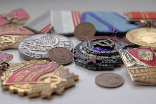 ​У жителя Ханты-Мансийска похитили медали времен Великой Отечественной войны