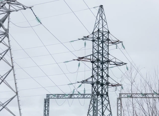 ​В Югорске остались без электричества жители целого микрорайона