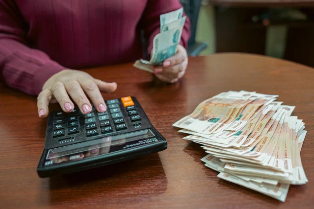 ​В поселке ХМАО продают трехкомнатную квартиру по цене айфона