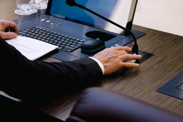 ​В школах Югры готовят отряды борцов с запрещенным контентом в интернете