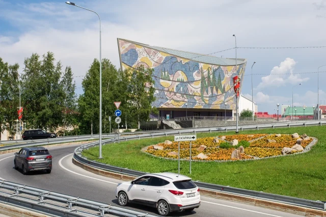 Столицу ХМАО назвали самым финансово привлекательным городом страны Столицу ХМАО назвали самым финансово привлекательным городом страны