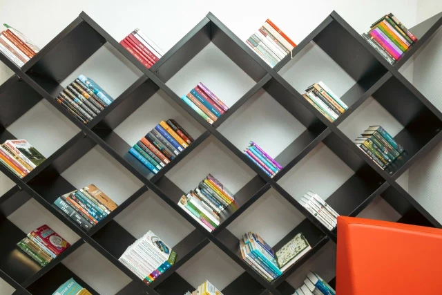 В центре Сургута закрывается филиал крупной федеральной сети книжных магазинов В центре Сургута закрывается филиал крупной федеральной сети книжных магазинов