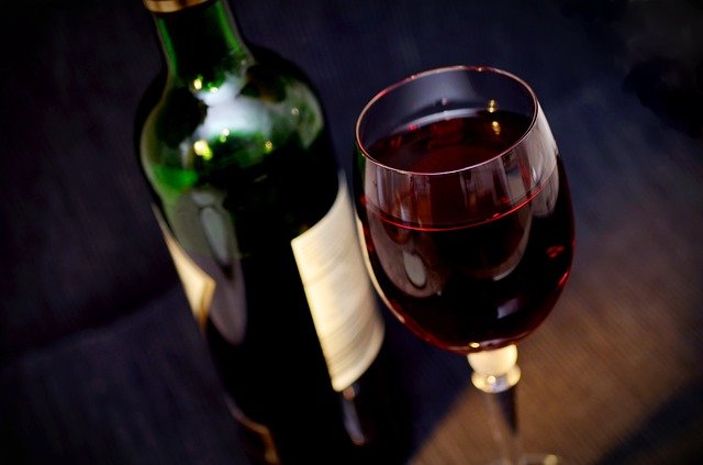 Екатеринбуржцы отметили резкий рост цен на алкоголь