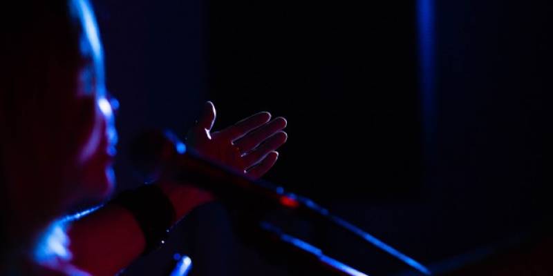 ​&laquo;Воровайки&raquo; снова дадут концерт в Сургуте: ранее выступление группы едва не сорвали депутаты