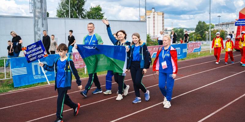 ​Семья из Сургутского района вошла в ТОП-10 команд на Всероссийском фестивале ГТО