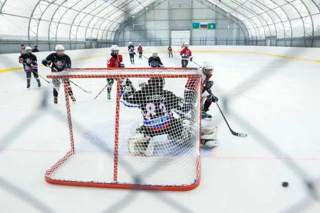 ​Хоккейный матч «Мамонтов Югры» со «Спартаком» пройдет без зрителей