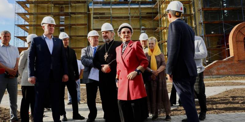 ​Губернатор ХМАО побывал в храме, который планирует посетить патриарх РПЦ Кирилл