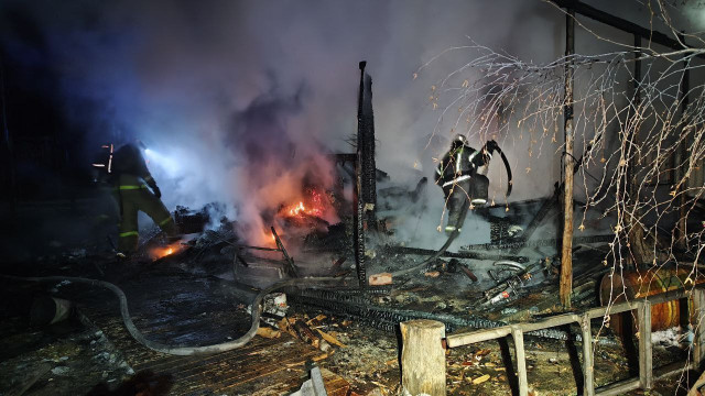 Мужчина погиб в пожаре на даче в Сургуте Мужчина погиб в пожаре на даче в Сургуте