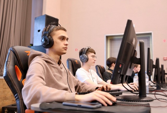 ​В Сургутском районе стартовал окружной этап киберспортивной студенческой лиги