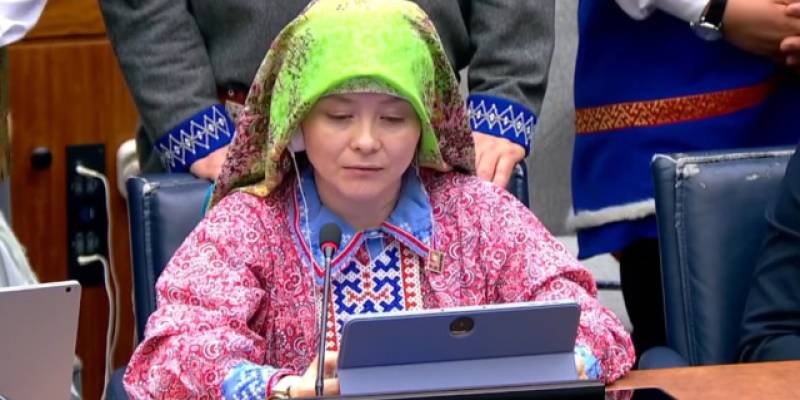 ​Певица из ХМАО рассказала о работе в ООН и судьбе женщин в Америке