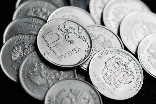 ​Банк России снизил ключевую ставку до 14%