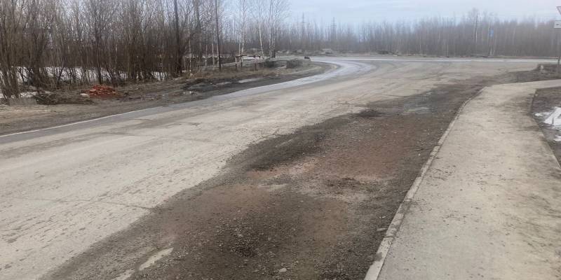 Жители ХМАО нашли лайфхак по стимуляции чиновников на ремонт разбитых дорог