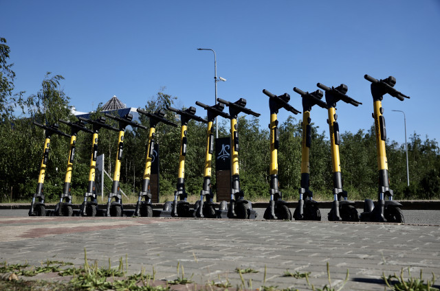 ​Стало известно, когда в городах ХМАО заработает аренда самокатов