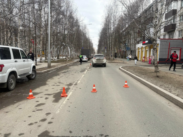 В ХМАО водитель Nissаn сбила на дороге 7-летнюю девочку В ХМАО водитель Nissаn сбила на дороге 7-летнюю девочку