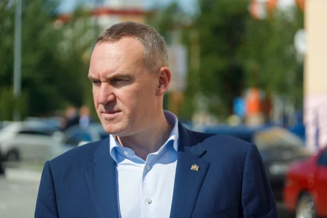 Губернатор ХМАО предложил провести окружной День строителя в Сургуте Губернатор ХМАО предложил провести окружной День строителя в Сургуте