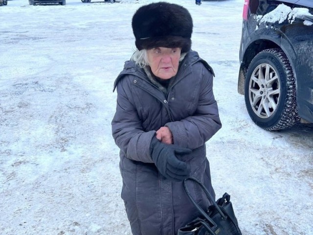 В Нягани побирающуюся пенсионерку поместили в больницу
