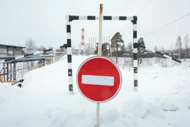 ​На трассах ХМАО ограничили движение из-за метели