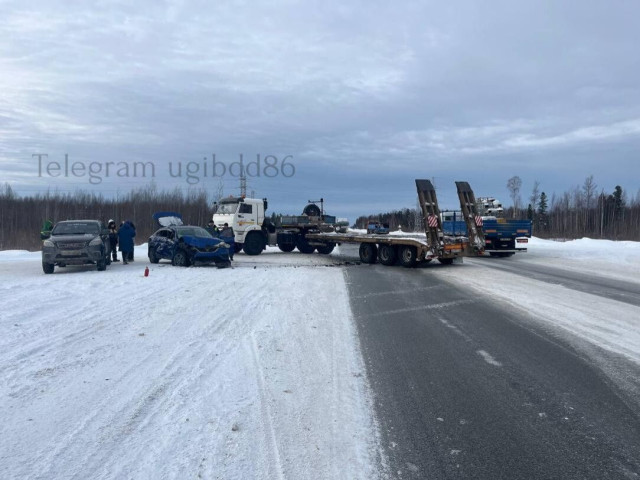 ​В ХМАО в аварии с &laquo;Камазом&raquo; пострадал ребенок