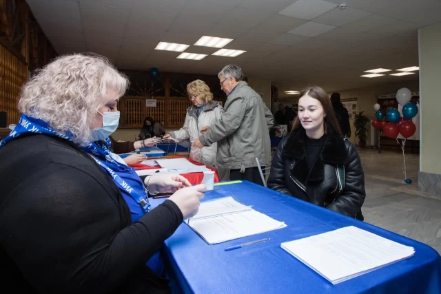 ​На 8 вечера в Сургутском районе проголосовали 19% избирателей