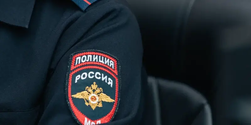 ​В ХМАО пьяный вахтовик залез в чужой дом через окно и украл технику на 150 тысяч