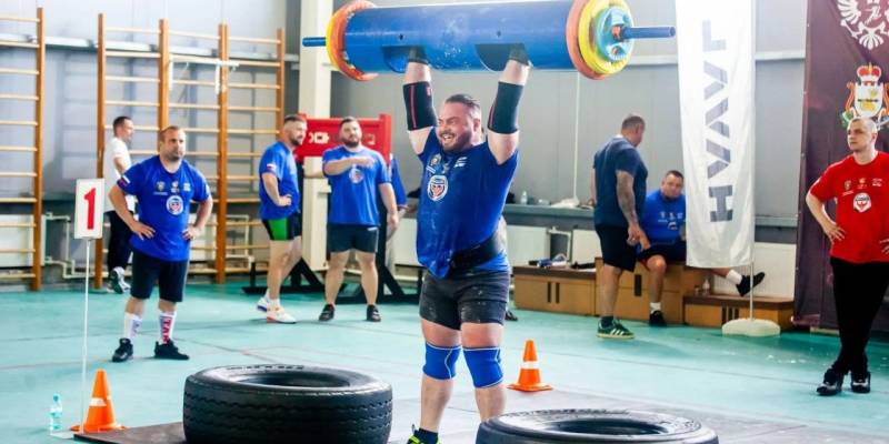 Силач из Сургутского района стал вице-чемпионом Кубка России по силовому экстриму