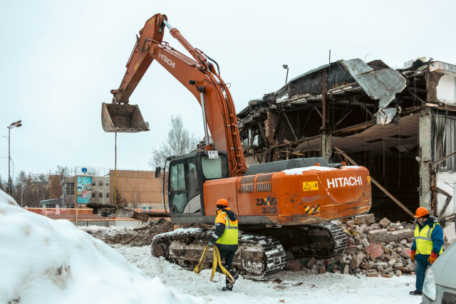 Стела, фенол и лыжи