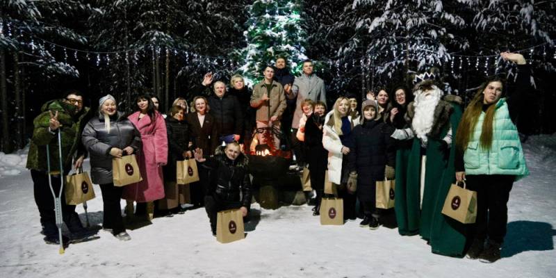 Семьи участников СВО окунулись в новогоднюю сказку в «Валикасе» Семьи участников СВО окунулись в новогоднюю сказку в «Валикасе»