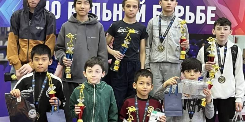 Спортсмены Сургутского района &ndash; призеры Открытого Первенства по вольной борьбе в Нефтеюганске
