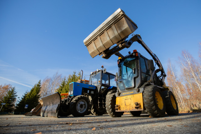 В поселениях Сургутского района проверяют готовность спецтехники к зиме