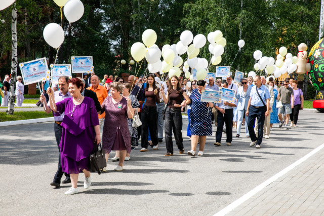 В Сургутском районе чествовали супружеские пары с большим стажем совместной жизни В Сургутском районе чествовали супружеские пары с большим стажем совместной жизни