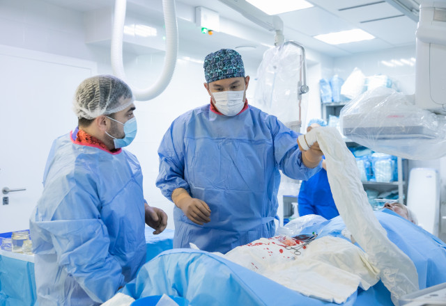 Как хирурги и технологии спасают человеческий жизни в ХМАО – репортаж из Сургутской больницы