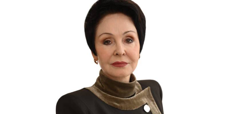 ​«Мы – особенный народ» - поздравление депутата Галины Резяповой