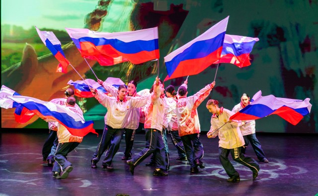 В Сургутском районе прошел фестиваль дружбы и патриотизма «Мы – Россияне!»