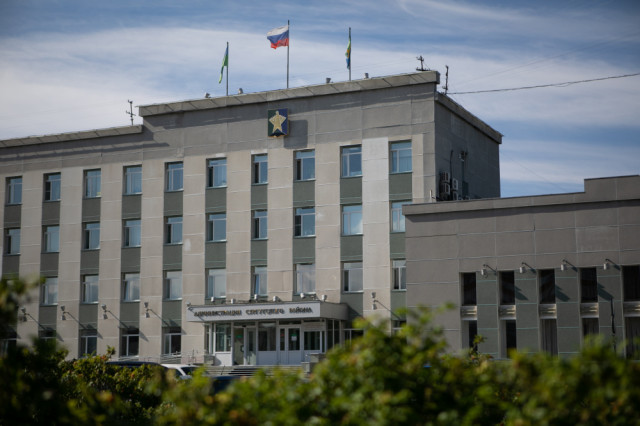 Председатель Думы Сургутского района поздравил с Днем местного самоуправления