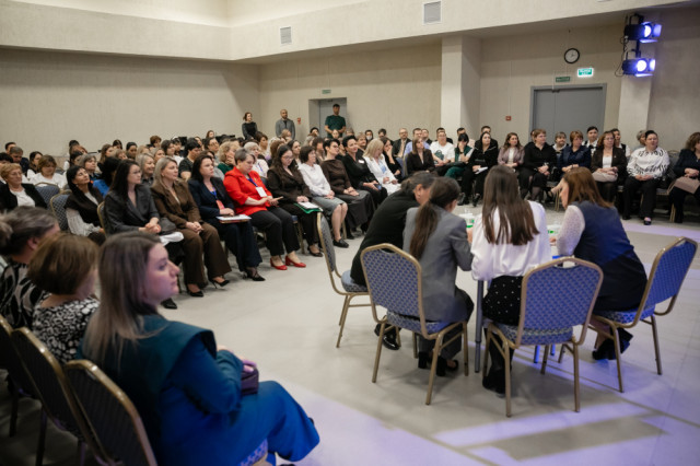 Единый методический день для педагогов прошел в Сургутском районе