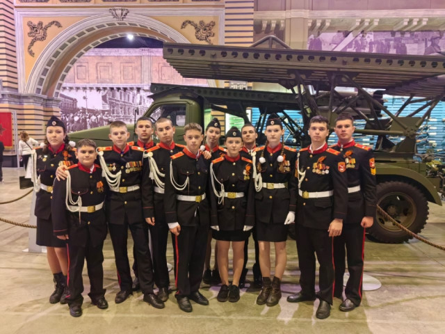 Кадеты из Сургутского района завоевали награды на Международном фестивале в Санкт-Петербурге Кадеты из Сургутского района завоевали награды на Международном фестивале в Санкт-Петербурге