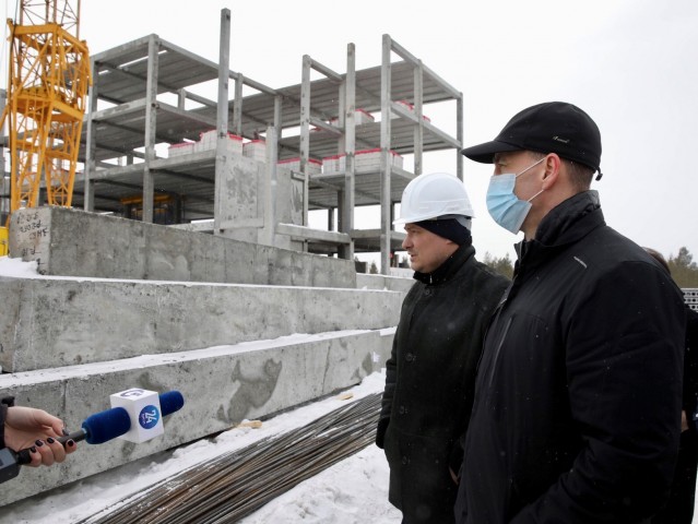 Сургутский район и ХМАО помогают строителям справиться с ростом цен